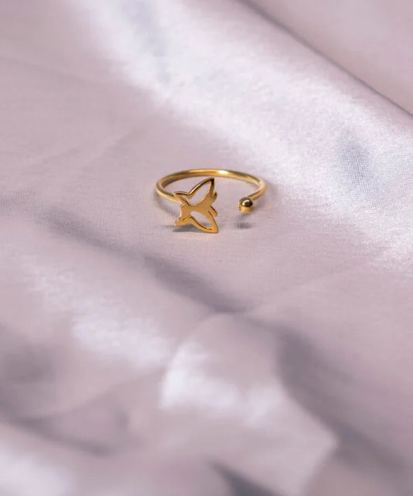 Solid gold butterfly ring