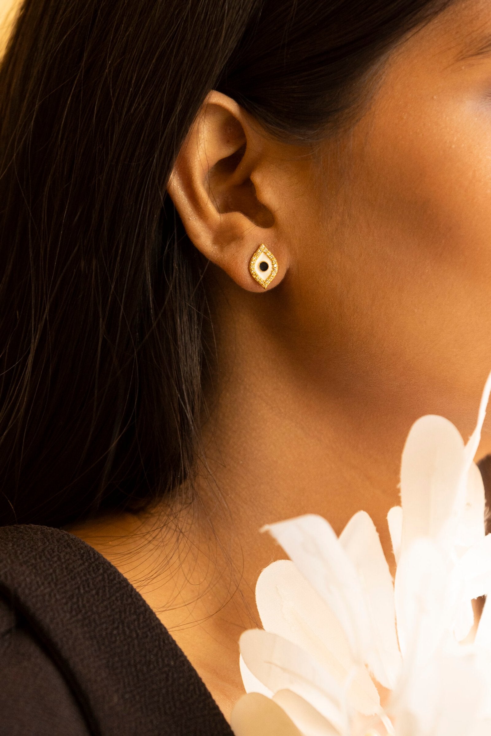 The Evil-eye earring with diamond `