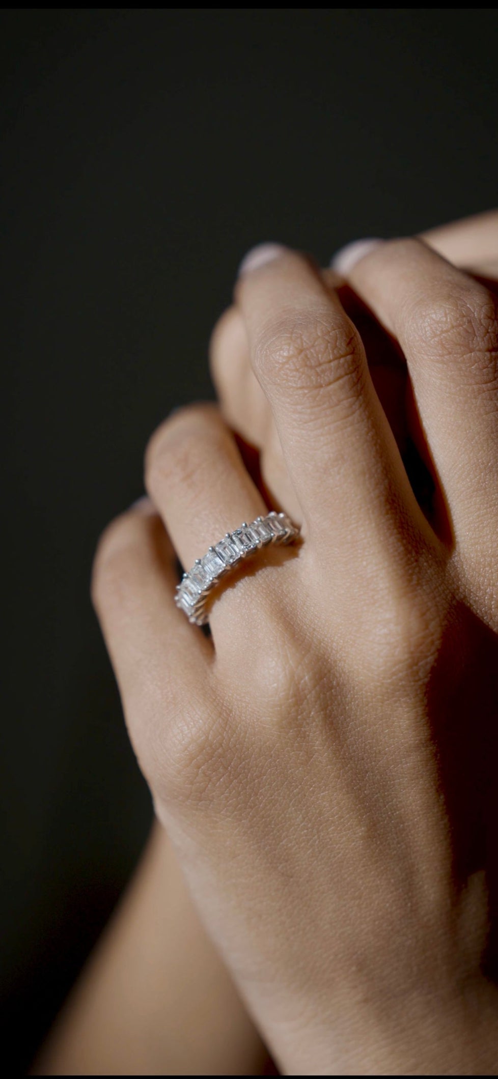 The Lines of Light : Eternity band with Emerald cut Diamonds