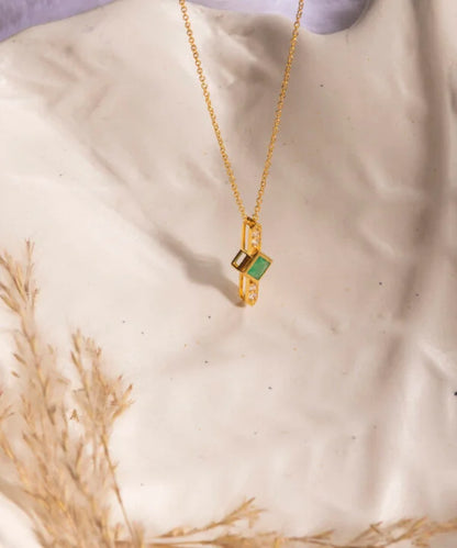 The Uncluttered Mix Necklace with Emerald and Diamond