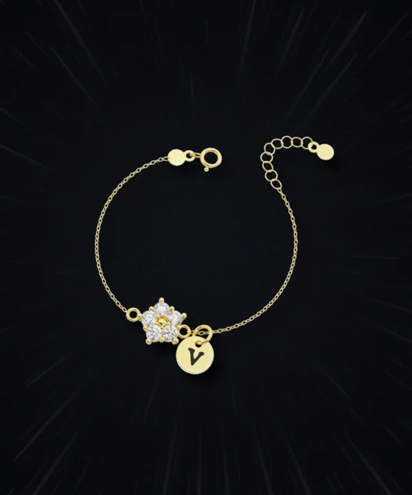 Minerva Bracelet with Diamonds and Gold bar