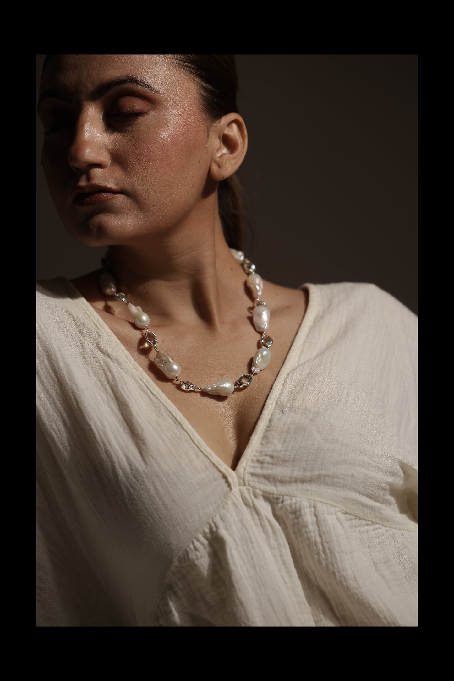 Mira Mother of Pearl Necklace