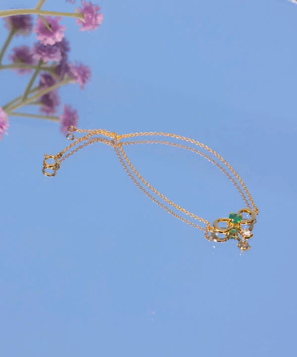 The Infinity Bracelet with Emerald and Diamond