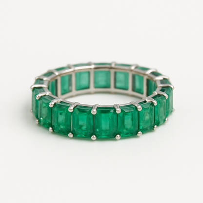 The Verdara - Emerald Eternity Band